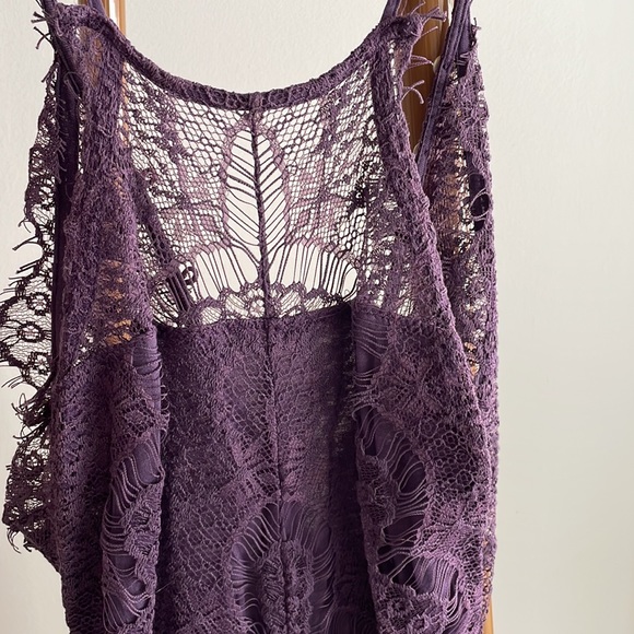 Free people eyelash lace she’s got it slip dress - Picture 4 of 7